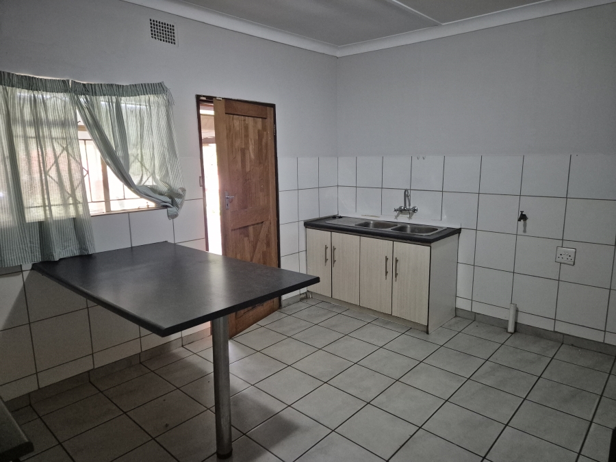 2 Bedroom Property for Sale in Wilkoppies North West